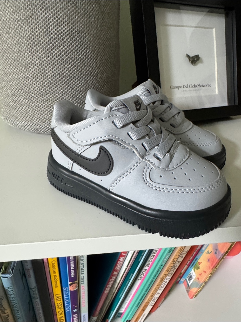 Nike Kids Grey and Black Low-Top Sneakers with Swoosh